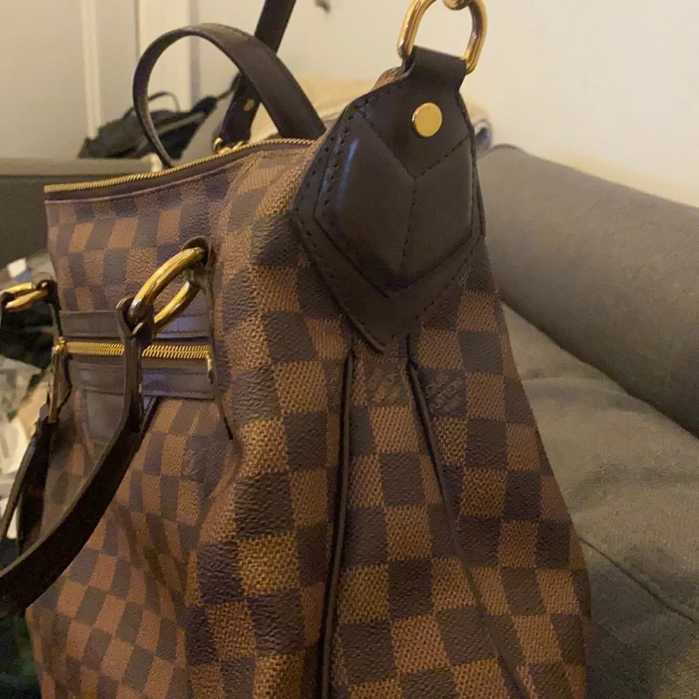 Louis Vuitton Brown Checkered Shoulder Bag - Picture 16 of 16